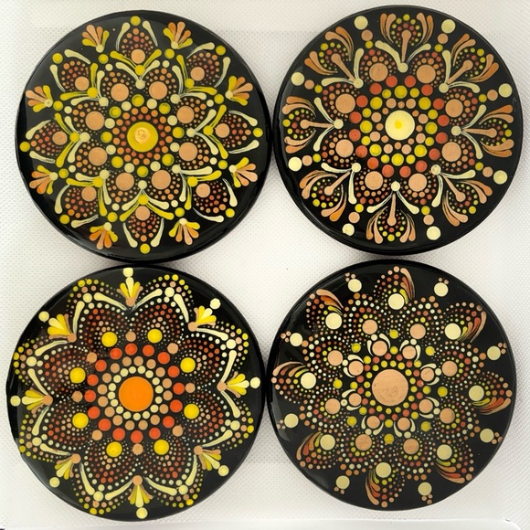 Set of 4 handmade coasters. Mandala design. - Picture 6 of 6